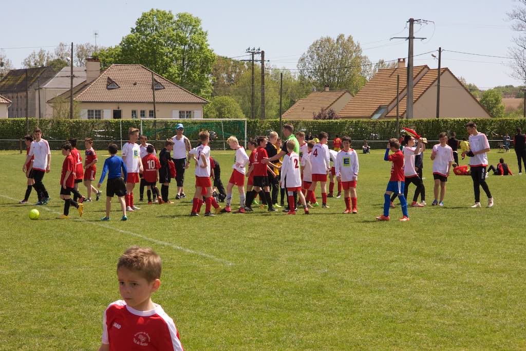 <p>Besuch des SV RW Alfen in Noyen-sur-Sarthe</p>