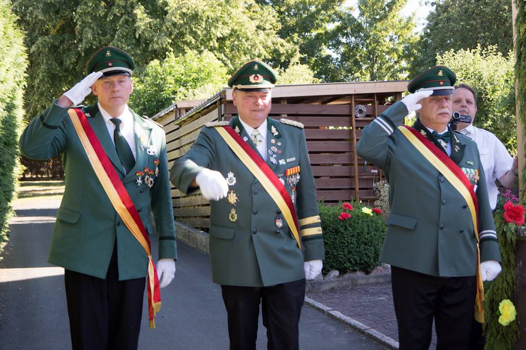 <p>Oberst Markus Drüke und seine Adjutanten </p>