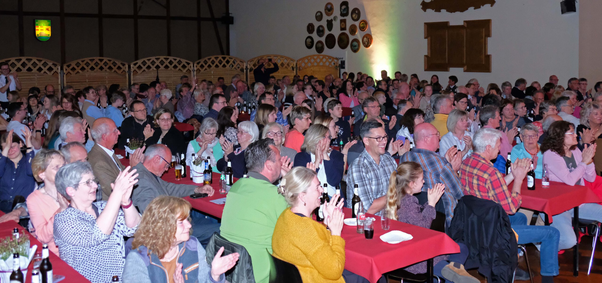 <p>Langer Aplaus war der Dank für ein rundum tolles Konzert 2023. </p>