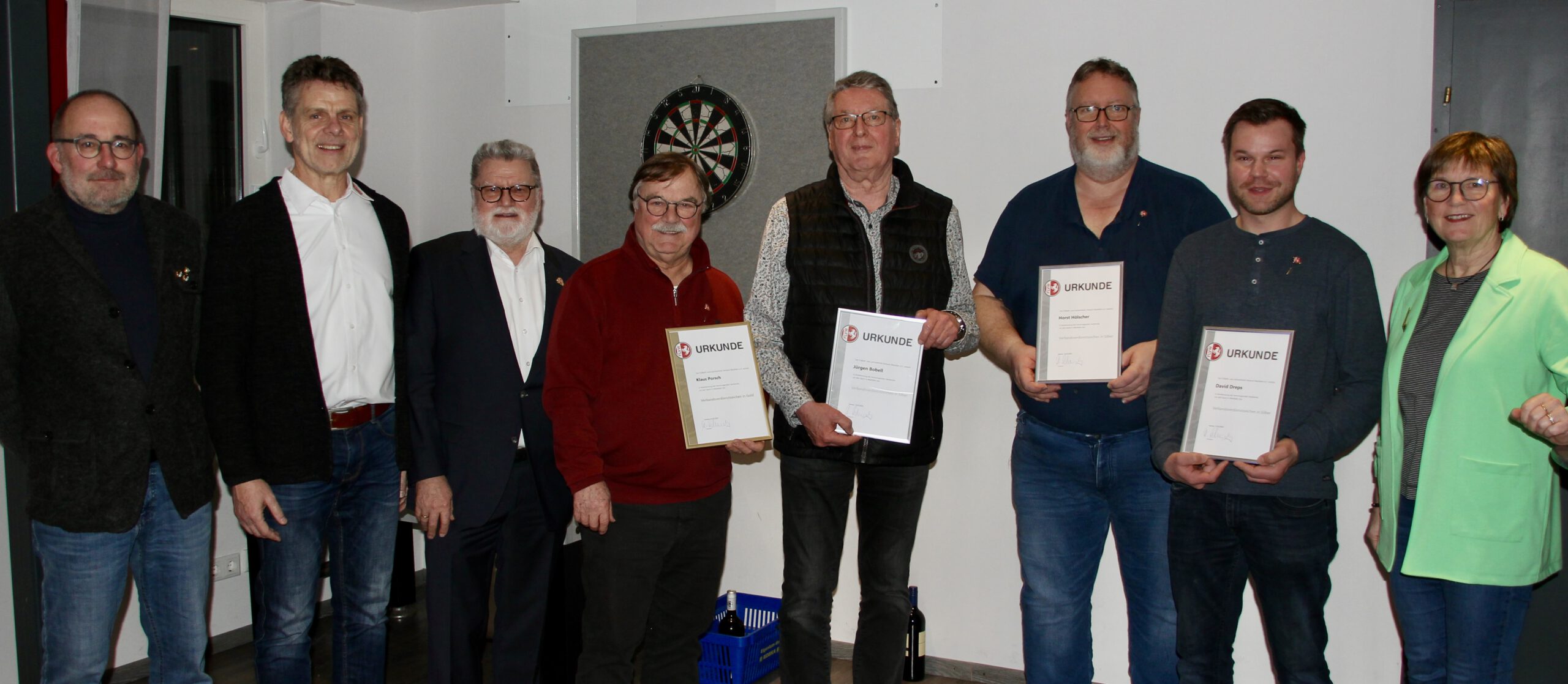 <p>WLVW Ehrung: Klaus Porsch, Jürgen Bobell, Horst Hölscher, David Dreps</p>