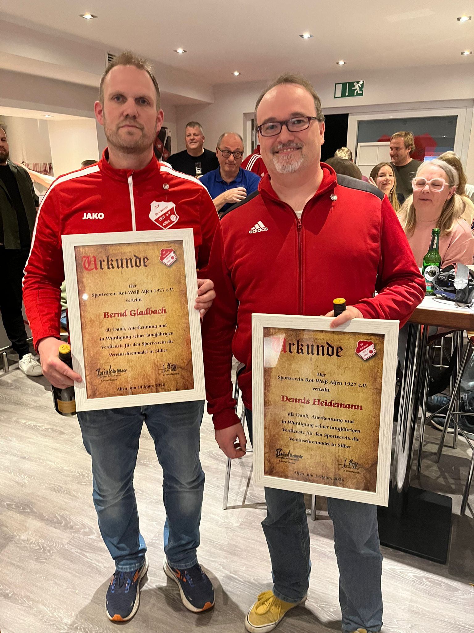 <p>Geehrt wurden verdiente Trainer und Aktive im Verein: Bernd Gladbach, Dennis Heidemann, Nicolai König, Roger Dieck</p>