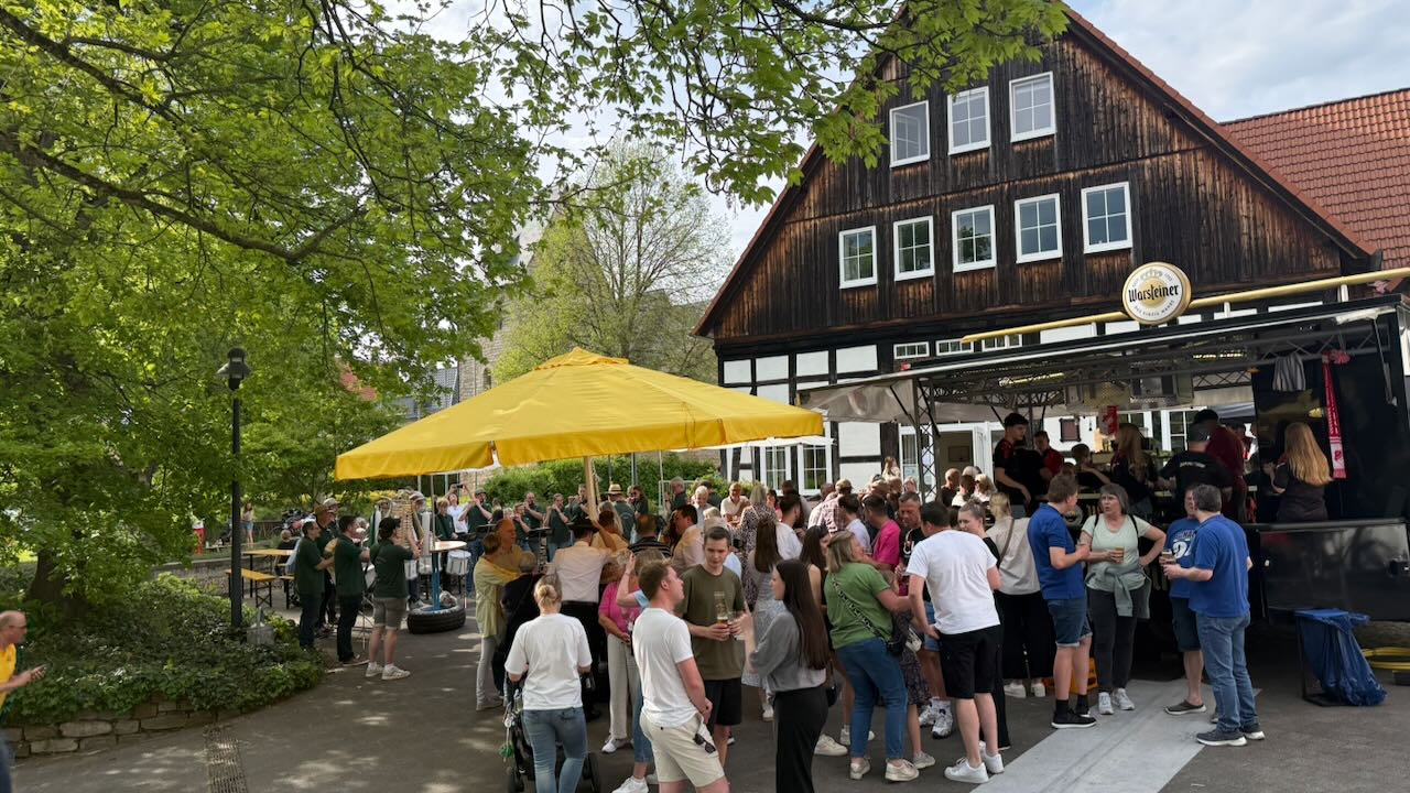Maifest- – 16